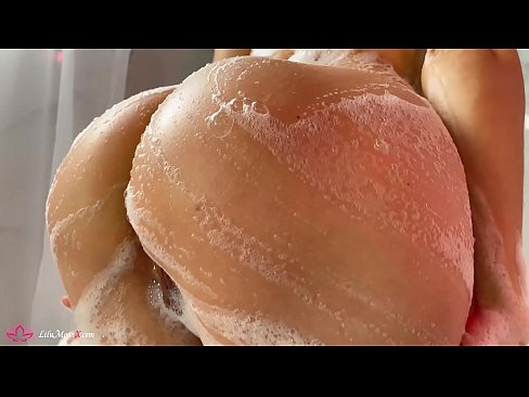 ❤️ Bruneta își masturbează păsărica cu un vibrator până la orgasm intens în duș at porn ro.porngifmag-com.ru ️❤