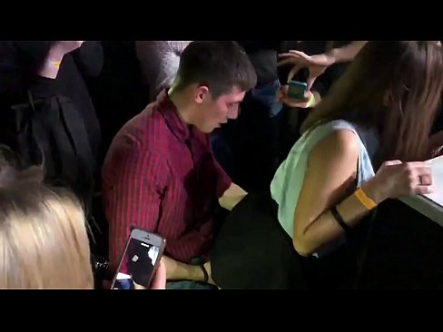 ❤️ Sex real într-un club de noapte rusesc. O rusoaică de 18 ani în anus și vagin futută într-un club de noapte at porn ro.porngifmag-com.ru ️❤